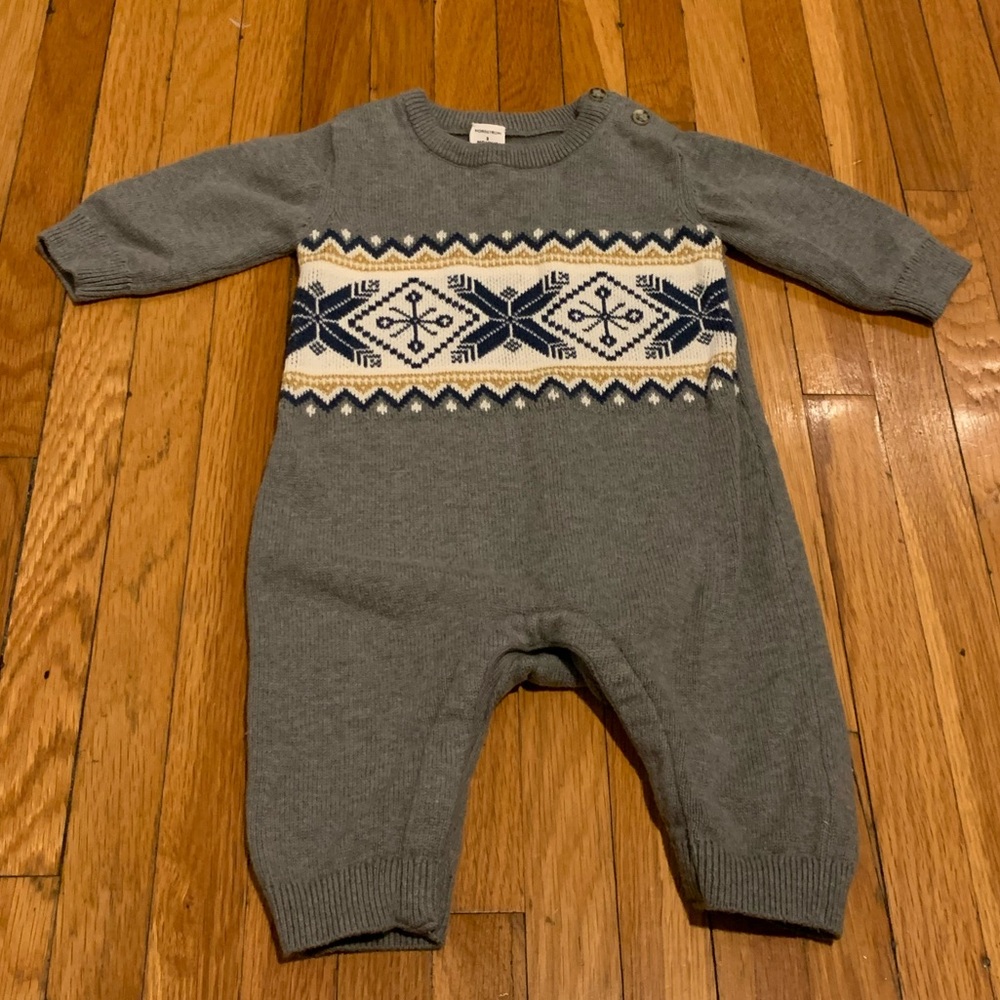 Nordstrom Gray Knit Baby Outfit